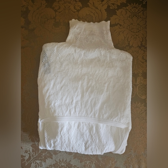 NWOT Out From Under Urban Outfitters See Through Knit Long Sleeve White Top - Picture 5 of 15